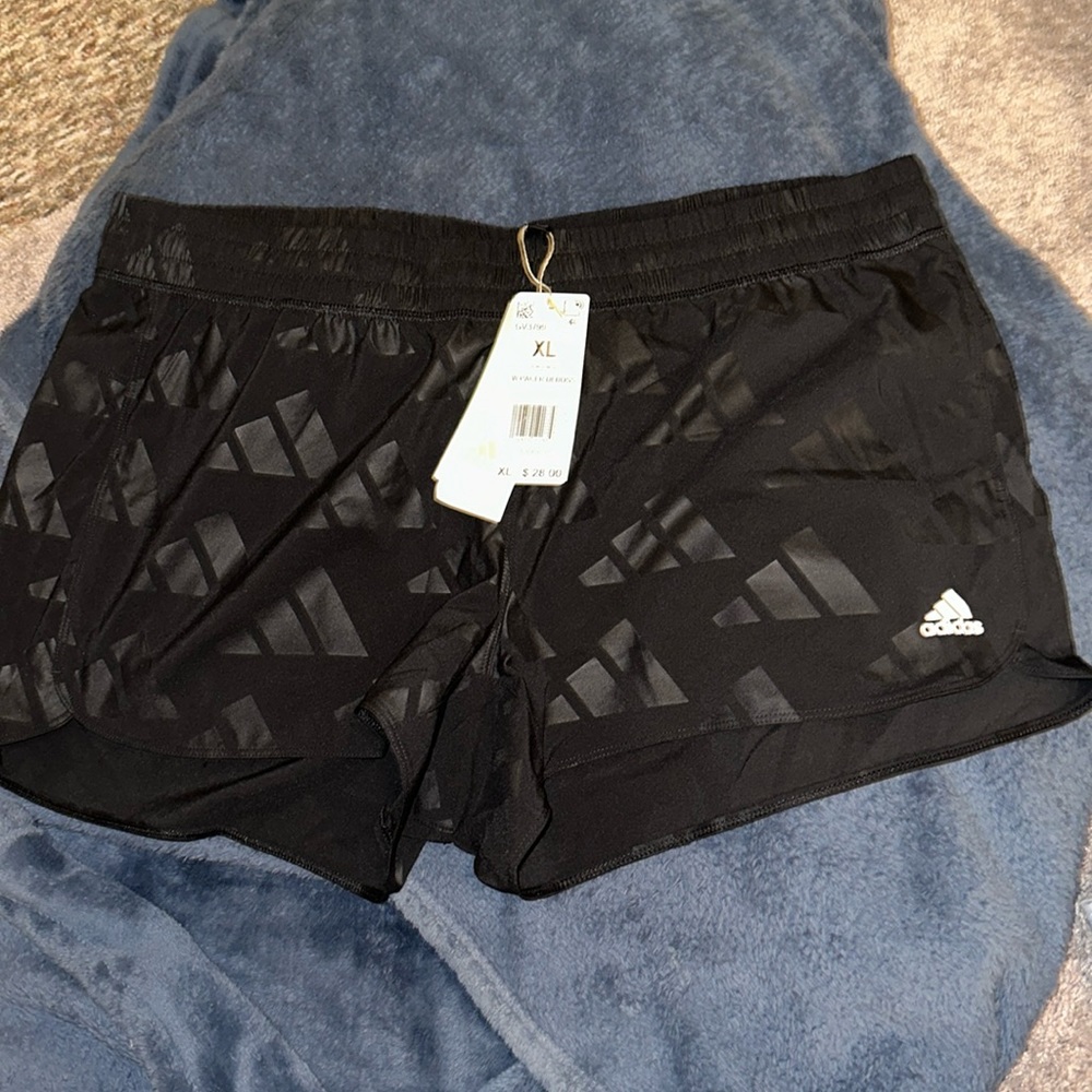 NWT Womens adidas active shorts